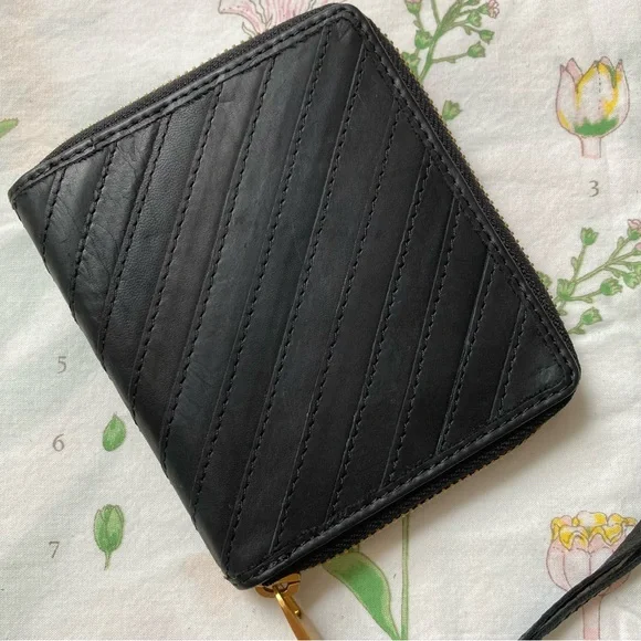 Margot New York 100% Leather Zipper Wallet - Picture 8 of 8